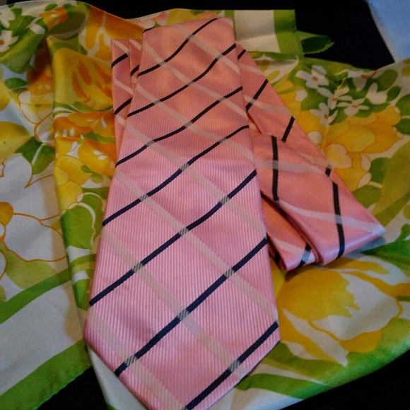 BURBERRY TIE - Picture 1 of 7